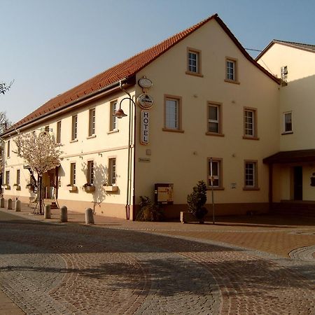 Garni Zum Adler Gensingen Exterior foto