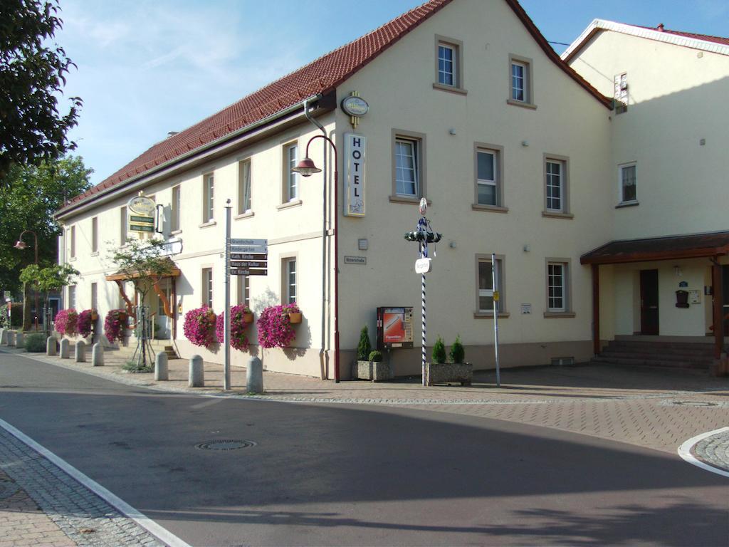 Garni Zum Adler Gensingen Exterior foto
