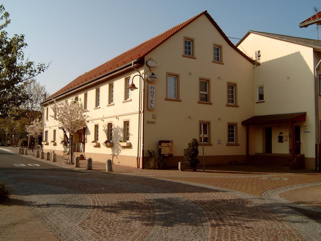 Garni Zum Adler Gensingen Exterior foto